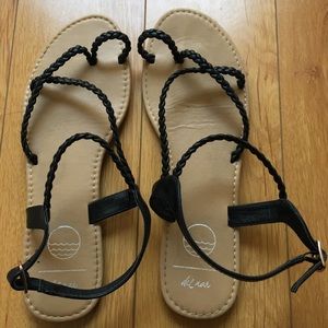 Black Gladiator-Style Sandals Sz 9